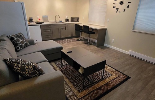 Whitehorse Apartment | Nice and Cozy Walkout Basement Apartment in Whistle Bend Area