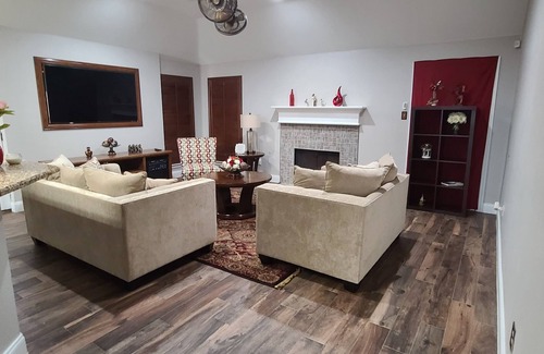 North Central Carrollton House | Nice and elegant house ,close to DFW Airport, with fine appliances