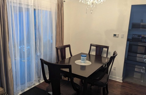 Bramalea House | Nice and Quiet Place close to Bramalea Center and Shopping Center.