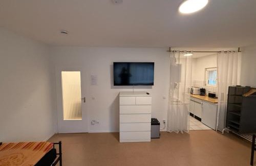 Weststadt Apartment | Nice and quiet studio apartment in a central location