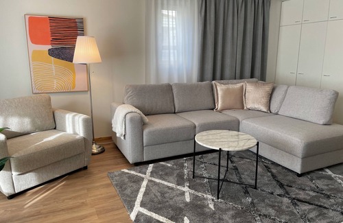 Itainen District Condo | Nice and spacious condo apartment