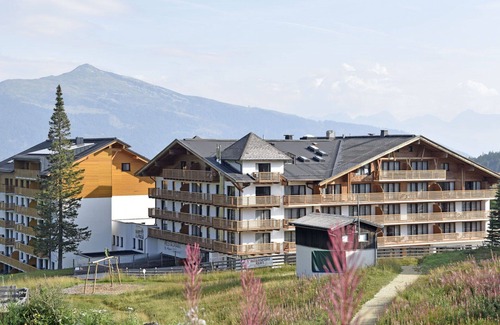 Katschberg Apartment | Nice apartment for 4 people with pool, WIFI, balcony, pets allowed and panoramic view