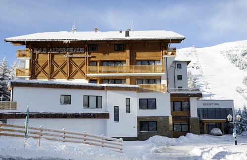 Katschberg Apartment | Nice apartment for 4 people with pool, WIFI, balcony, pets allowed and panoramic view