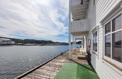 Sunde Apartment | Nice apartment in Sunde i Sunnhordaland