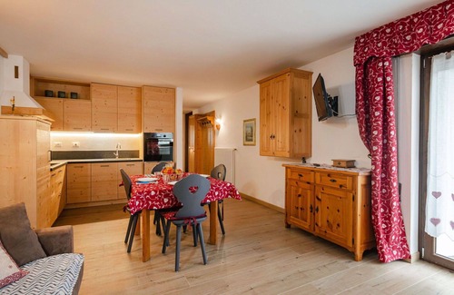 Campitello di Fassa Apartment | Nice apartment for 4 people with WIFI, TV, balcony and parking