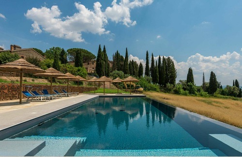 Civitella Paganico Apartment | Nice apartment for 4 guests with pool, A/C, WIFI, TV, terrace and pets allowed