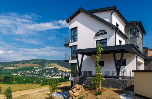 Loucna Pod Klinovcem Apartment | Nice apartment for 4 guests with WIFI, TV, terrace and parking