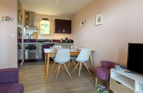 Benerville-sur-Mer Apartment | Nice apartment for 4 guests with WIFI, TV, balcony and parking