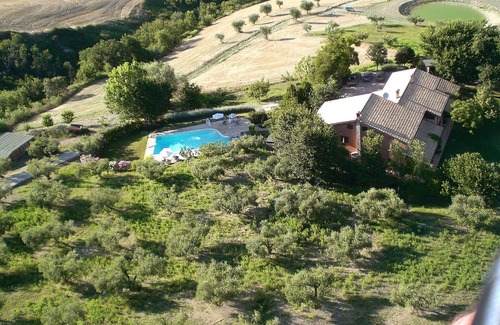 Citta Sant'Angelo House | Nice apartment in villa for 5 people with WIFI, pool, TV, balcony and parking