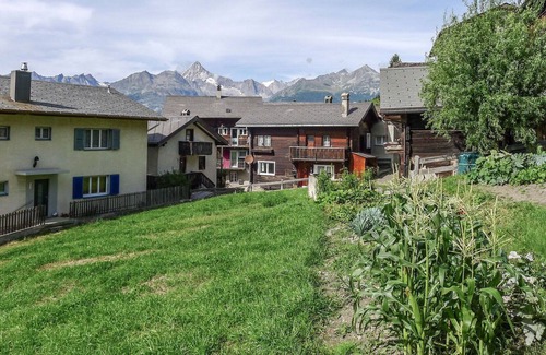 Visperterminen Apartment | Nice apartment for 5 guests with WIFI, TV, patio, pets allowed and parking