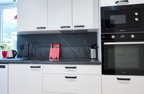 Desna Apartment | Nice apartment for 4 guests with pool, WIFI, TV, patio and parking