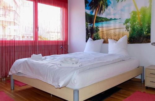 Spiez Apartment | Nice apartment for 2 people with WIFI, TV, balcony and parking