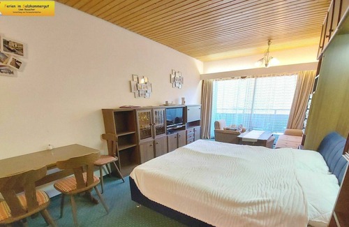 Tauplitz Apartment | Nice apartment for 3 guests with pool, WIFI, TV, balcony, pets allowed and parking