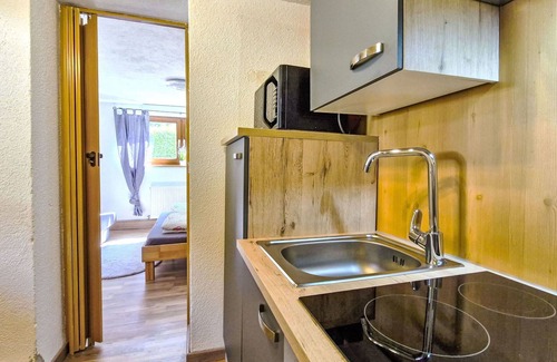 Huben Apartment | Nice apartment for 3 guests with WIFI, TV and pets allowed
