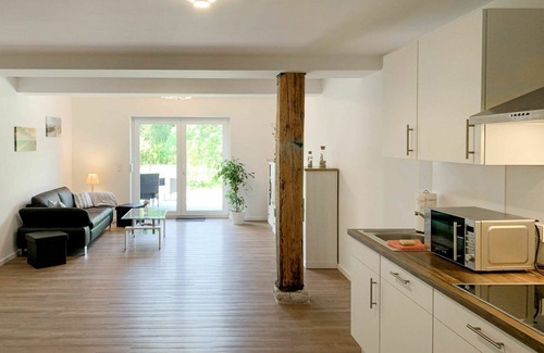 Eversmeer Apartment | Nice apartment for 3 guests with WIFI, TV, terrace and pets allowed