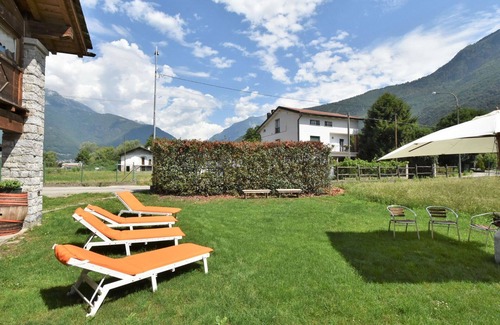 Prata Camportaccio Apartment | Nice apartment for 3 guests with A/C, WIFI, TV, patio and pets allowed