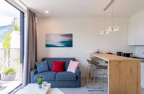 Nesso Apartment | Nice apartment for 3 people with WIFI, A/C, pool, TV and terrace