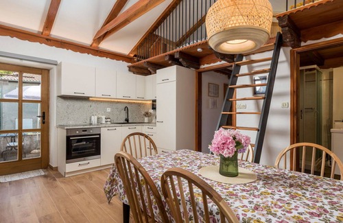 Gabonjin Apartment | Nice apartment for 4 guests with pool, WIFI, A/C, TV and terrace