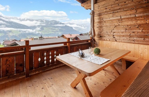 Stummerberg Apartment | Nice apartment for 4 guests with WIFI, TV, balcony and parking