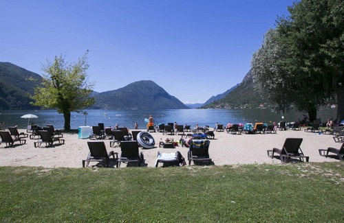 Porlezza Apartment | Nice apartment for 4 guests with WIFI, TV, balcony, pets allowed and parking