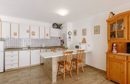 Canazei Apartment | Nice apartment for 4 people with WIFI, TV, terrace and pets allowed