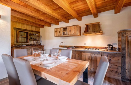 Introd Apartment | Nice apartment for 4 people with WIFI, TV and parking