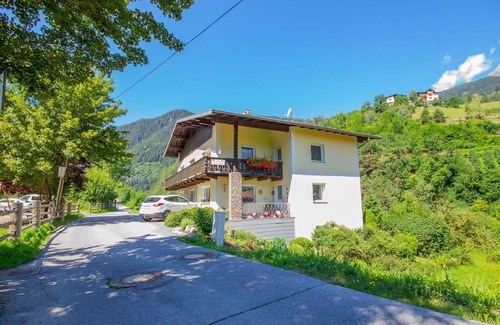 Pians Apartment | Nice apartment for 4 people with WIFI, TV, patio, pets allowed and panoramic view