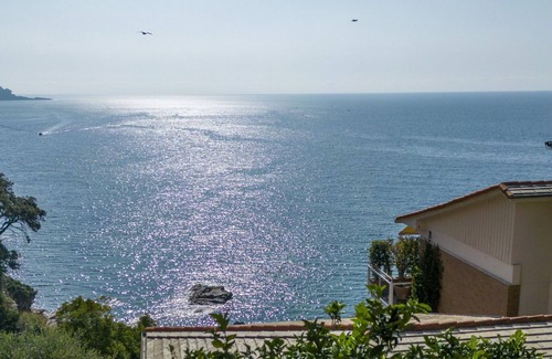 Pontedecimo Apartment | Nice apartment for 4 people with A/C, WIFI, TV, balcony and panoramic view, close to Portofino
