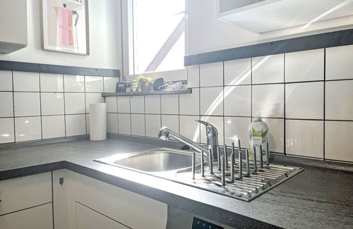 Siegburg Apartment | Nice apartment for 5 guests with WIFI, TV and balcony
