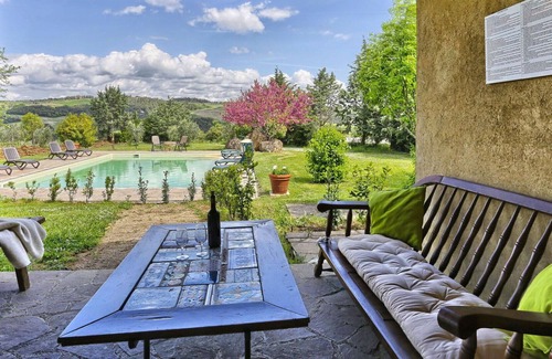 Pomarance Apartment | Nice apartment for 5 guests with pool, WIFI, TV, patio, panoramic view and parking