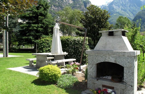 Sorico Apartment | Nice apartment for 5 people with WIFI, TV, patio and pets allowed