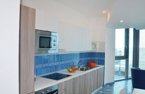 Latina Lido Apartment | Nice apartment for 5 guests with pool, A/C, WIFI, TV, balcony and pets allowed