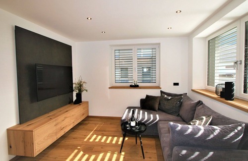 Kramsach Apartment | Nice apartment for 6 guests with TV and terrace