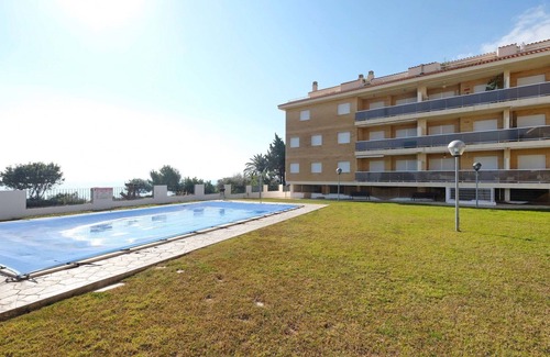 Alcanar Apartment | Nice apartment for 6 people with A/C, pool, balcony and parking
