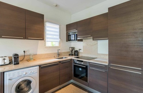 Sainte-Lucie-de-Porto-Vecchio Apartment | Nice apartment for 6 people with A/C, WIFI, TV, terrace and pets allowed