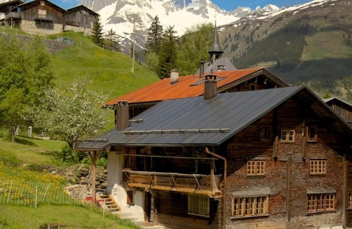 Sedrun Apartment | Nice apartment for 6 guests with WIFI, balcony and parking
