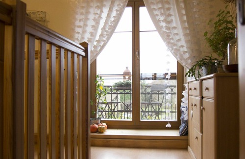 Lukavice Apartment | Nice apartment for 6 guests with pool, WIFI, TV, patio and parking