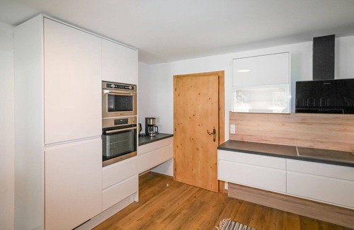 Schlitters Apartment | Nice apartment for 6 guests with WIFI and parking