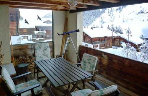 Tujetsch Apartment | Nice apartment for 6 guests with WIFI, TV, patio, panoramic view and parking