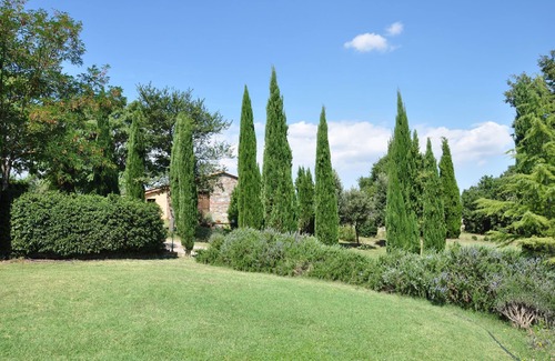 Il Poggio Apartment | Nice apartment for 6 people with pool, WIFI, TV, pets allowed and panoramic view