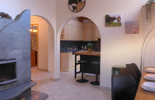 Taesch Apartment | Nice apartment for 6 people with WIFI, TV and balcony