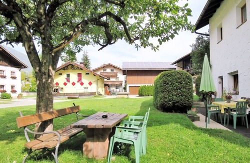 Unterlaengenfeld Apartment | Nice apartment for 10 people with WIFI, TV, balcony and parking