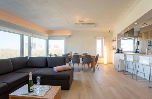 Middelkerke Apartment | Nice apartment for 8 guests with WIFI, TV and balcony