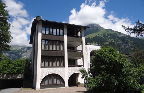 Engelberg Apartment | Nice apartment for 4 people with WIFI, pool, TV and balcony