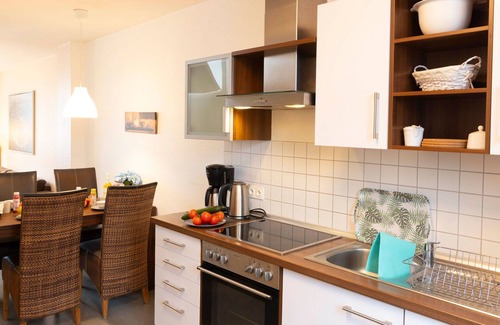 Lubmin Apartment | Nice apartment for 4 people with WIFI, TV, terrace, pets allowed and parking