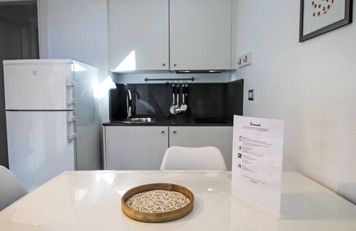 Lavena Ponte Tresa Apartment | Nice apartment for 3 people with TV, balcony and pets allowed