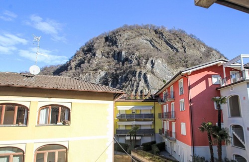 Lavena Ponte Tresa Apartment | Nice apartment for 3 people with TV, balcony and pets allowed