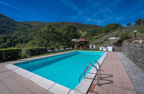 Cutigliano Apartment | Nice apartment for 4 people with pool, WIFI, TV and pets allowed