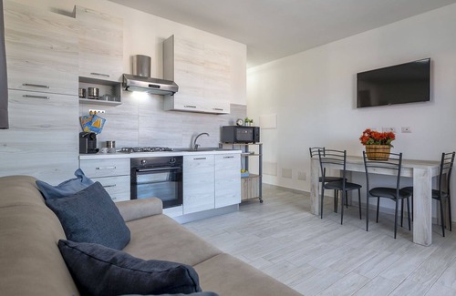 La Muddizza Apartment | Nice apartment for 5 people with A/C, WIFI, pool, TV, terrace and parking