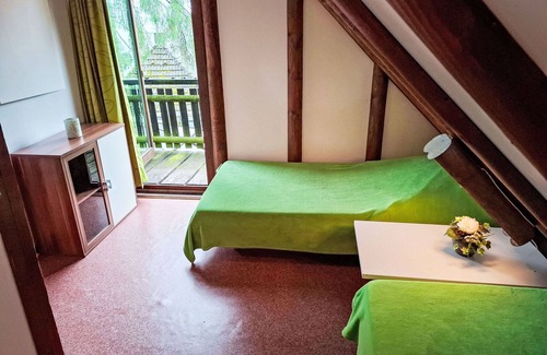Frankenau House | Nice apartment in villa for 6 guests with WIFI, TV, terrace and pets allowed